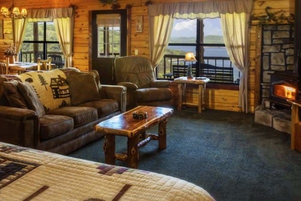 Book Mountain Top Cabin 4, Eureka Springs, Arkansas All Cabins