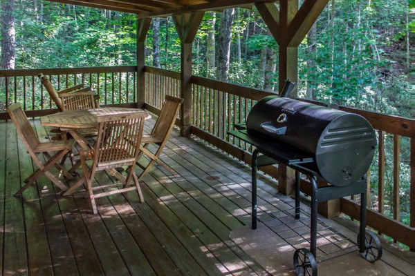Back Deck & Grill